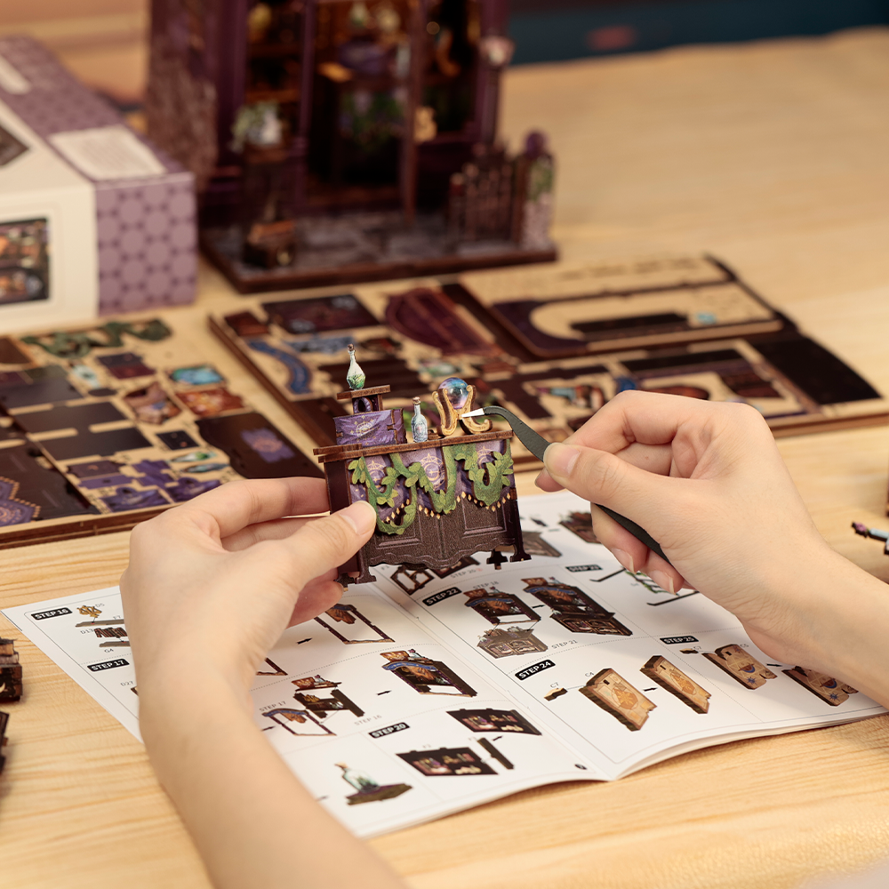 CUTEBEE The Astrology Bookshop